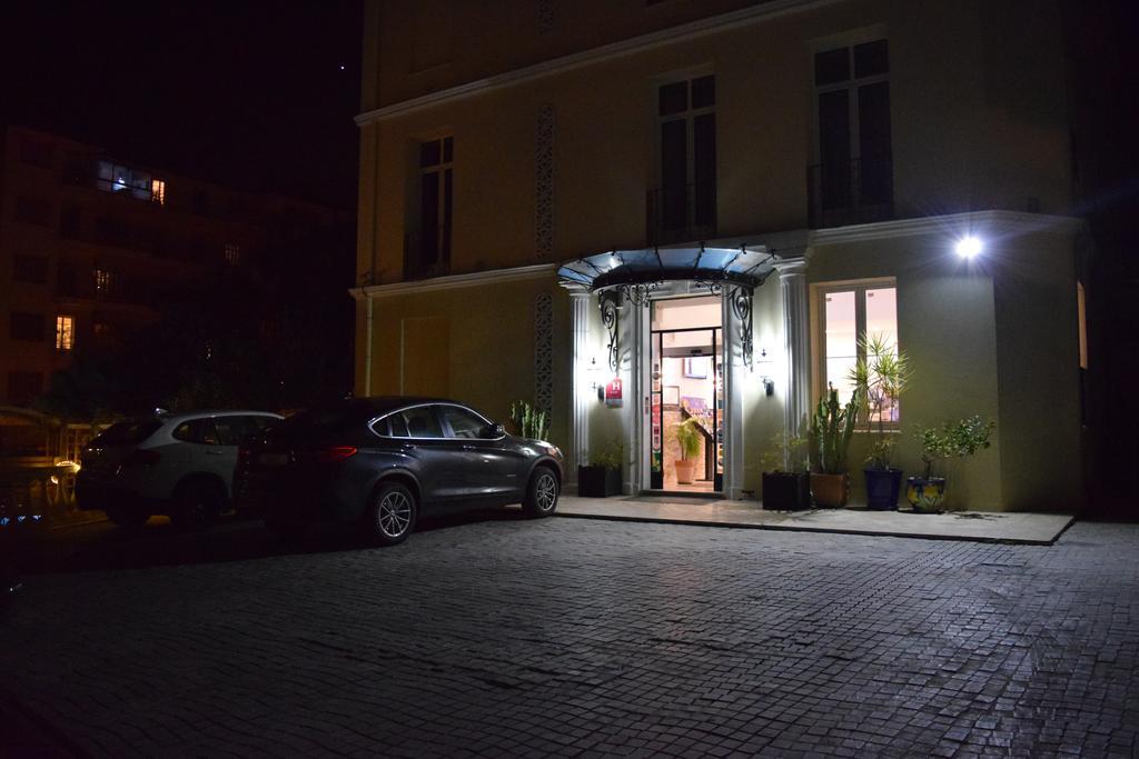Armenonville Nice Buitenkant foto